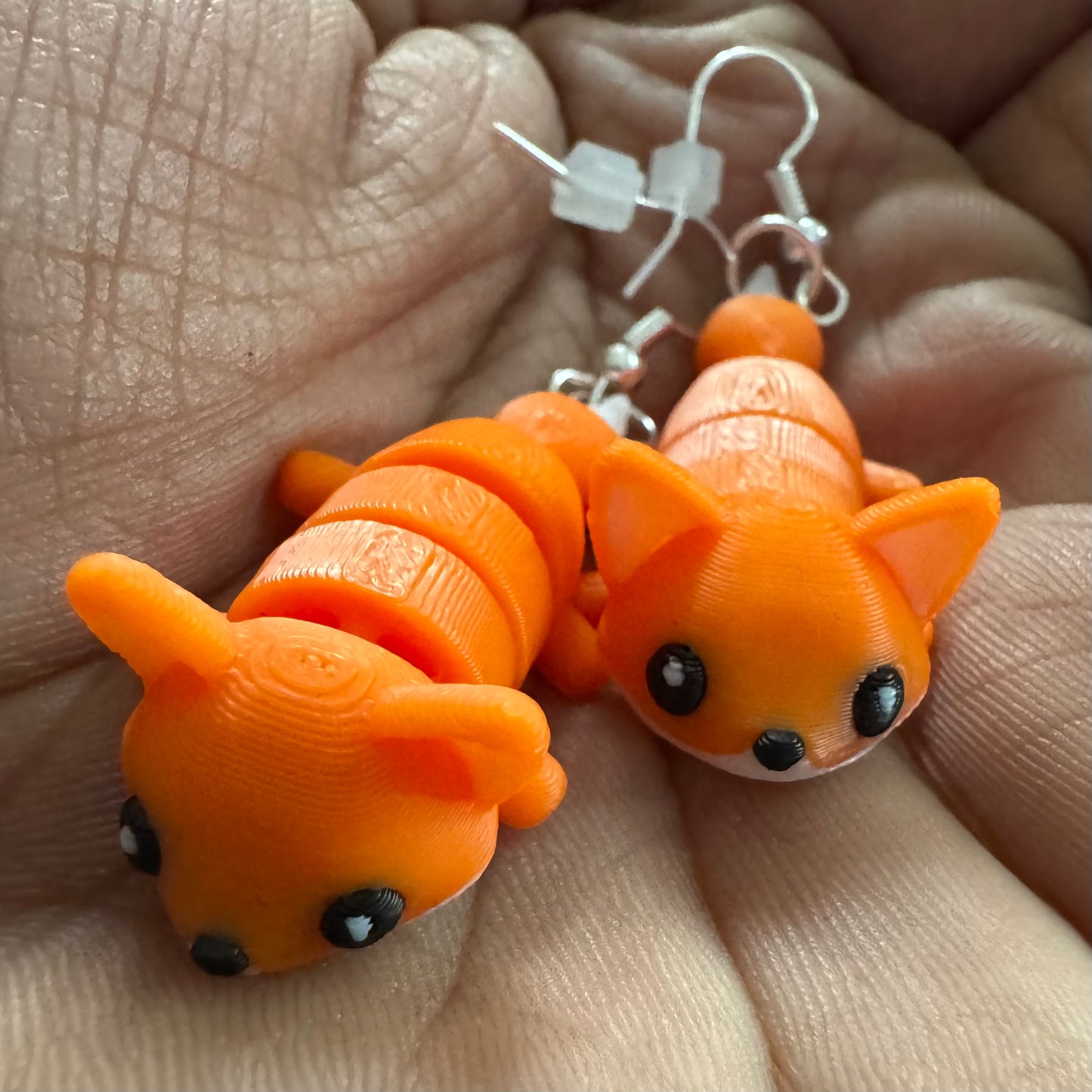 Wiggly Fox Earrings – Lightweight, Fidgety, 3D Printed